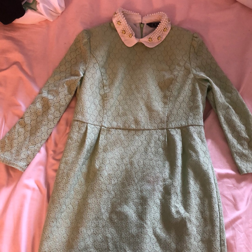 Green collared dress